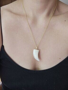 Vintage Mother of Pearl Tooth Fang Pendant Necklace Natural Shell Necklace